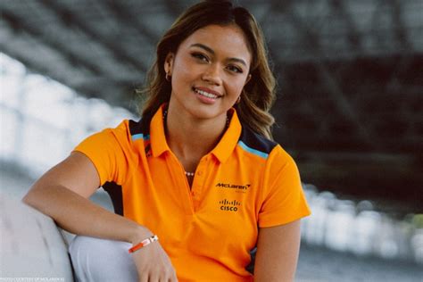 Pinay Bianca .